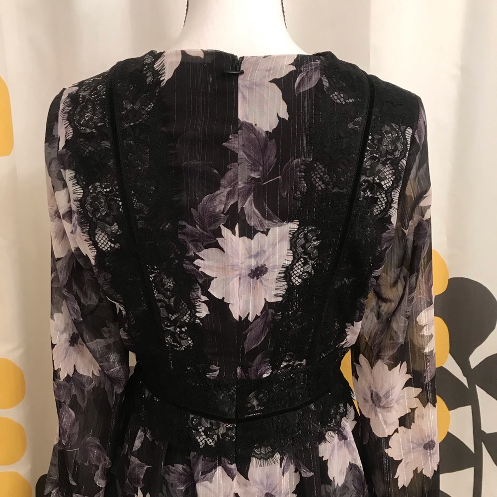 ❣️PRETTY FLORAL DRESS❣️ - Picture 6 of 7